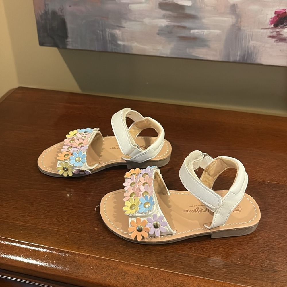 BABY GIRLS CUTE SANDALS - Picture 5 of 12